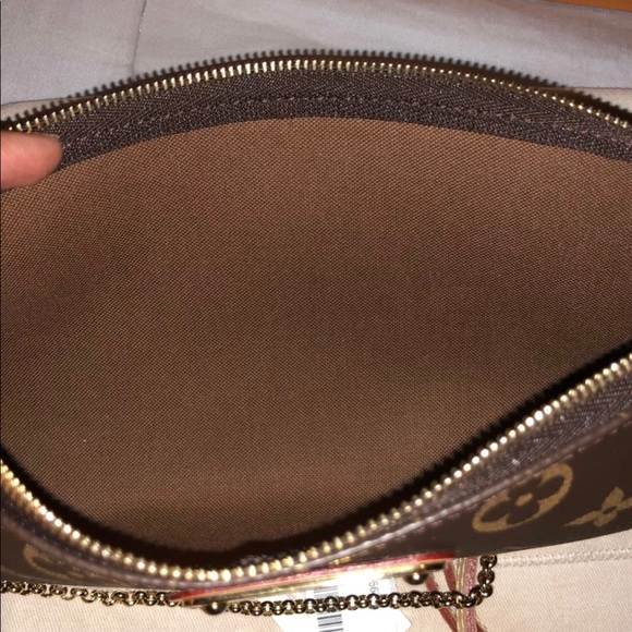 Authentic Louis Vuitton Eva Clouch - Picture 4 of 8